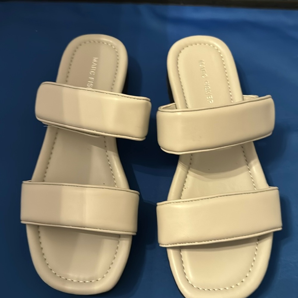 Marc Fisher woman’s sandals size‎ 8